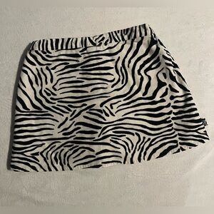 Gymboree Black and White Zebra Print Skort